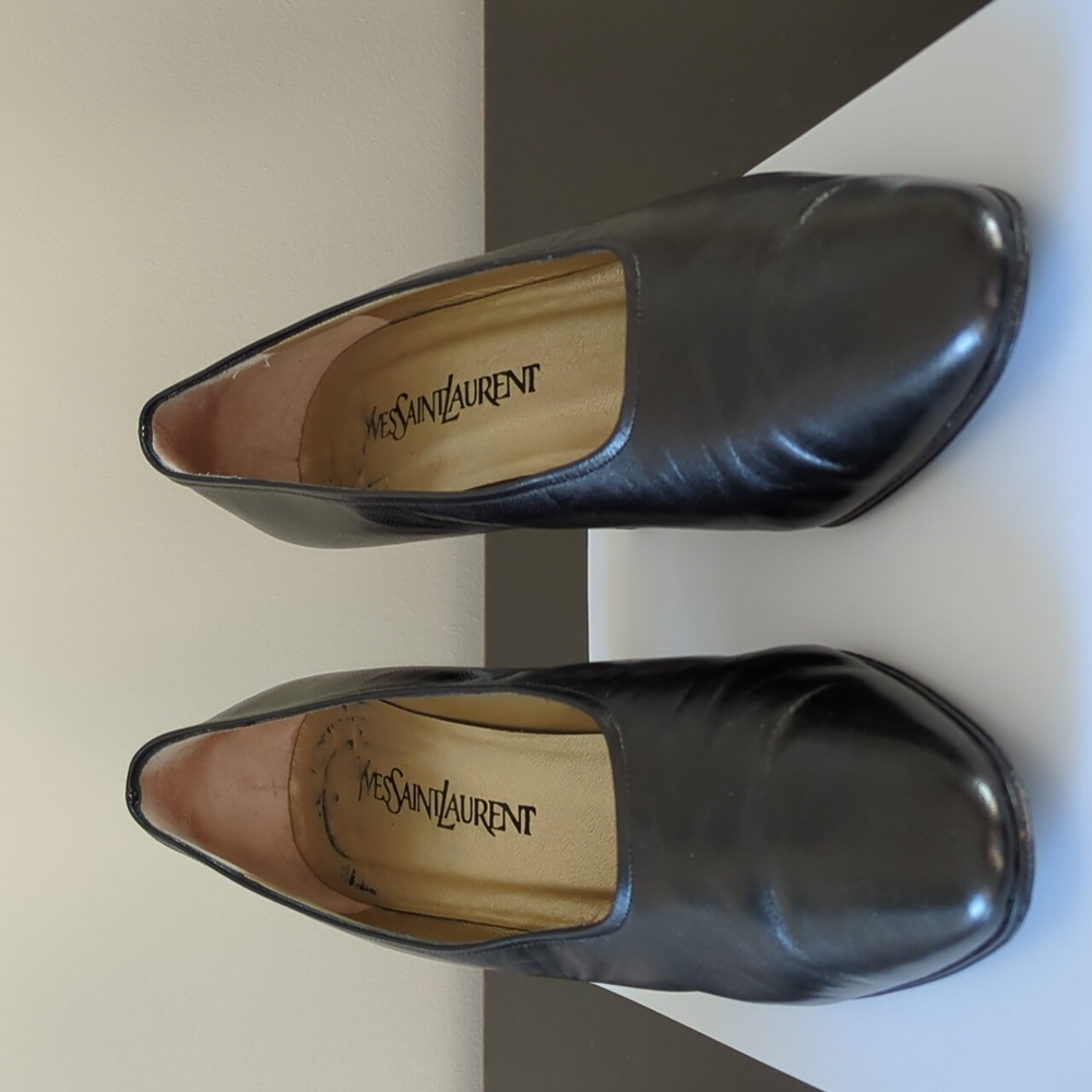 Yves Saint Laurent Shoes / Pumps